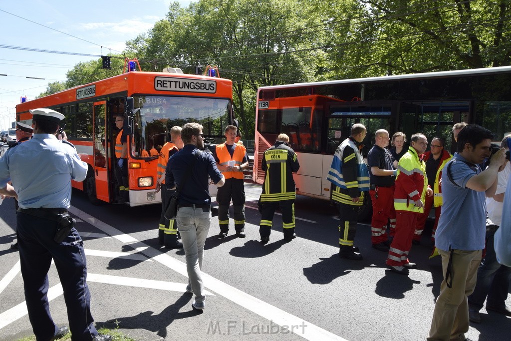 VU Schulbus Taxi Severinsbruecke Rich Innenstadt P06.JPG - Miklos Laubert